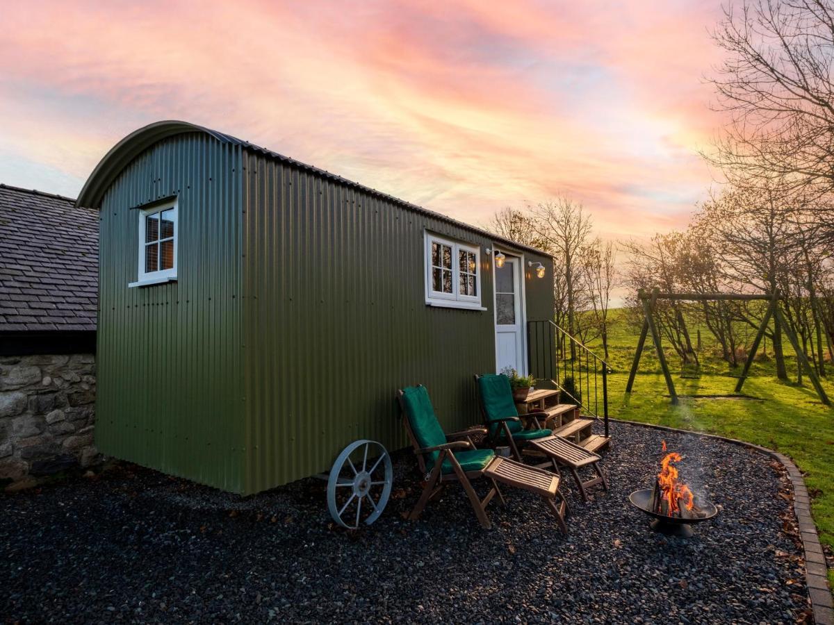 The Pleasant Hut At Mountpleasant Farm Villa Ulverston Kültér fotó